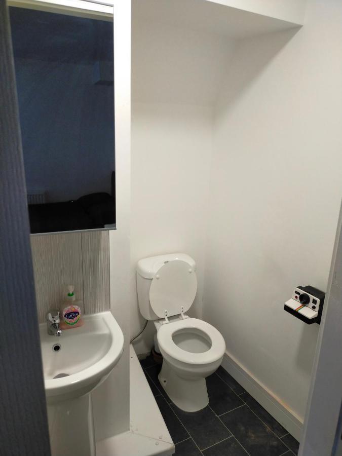 4 Bed Entire House - Heart Of The City - Near Sufc 谢菲尔德 外观 照片