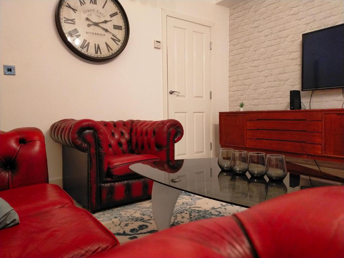 4 Bed Entire House - Heart Of The City - Near Sufc 谢菲尔德 外观 照片